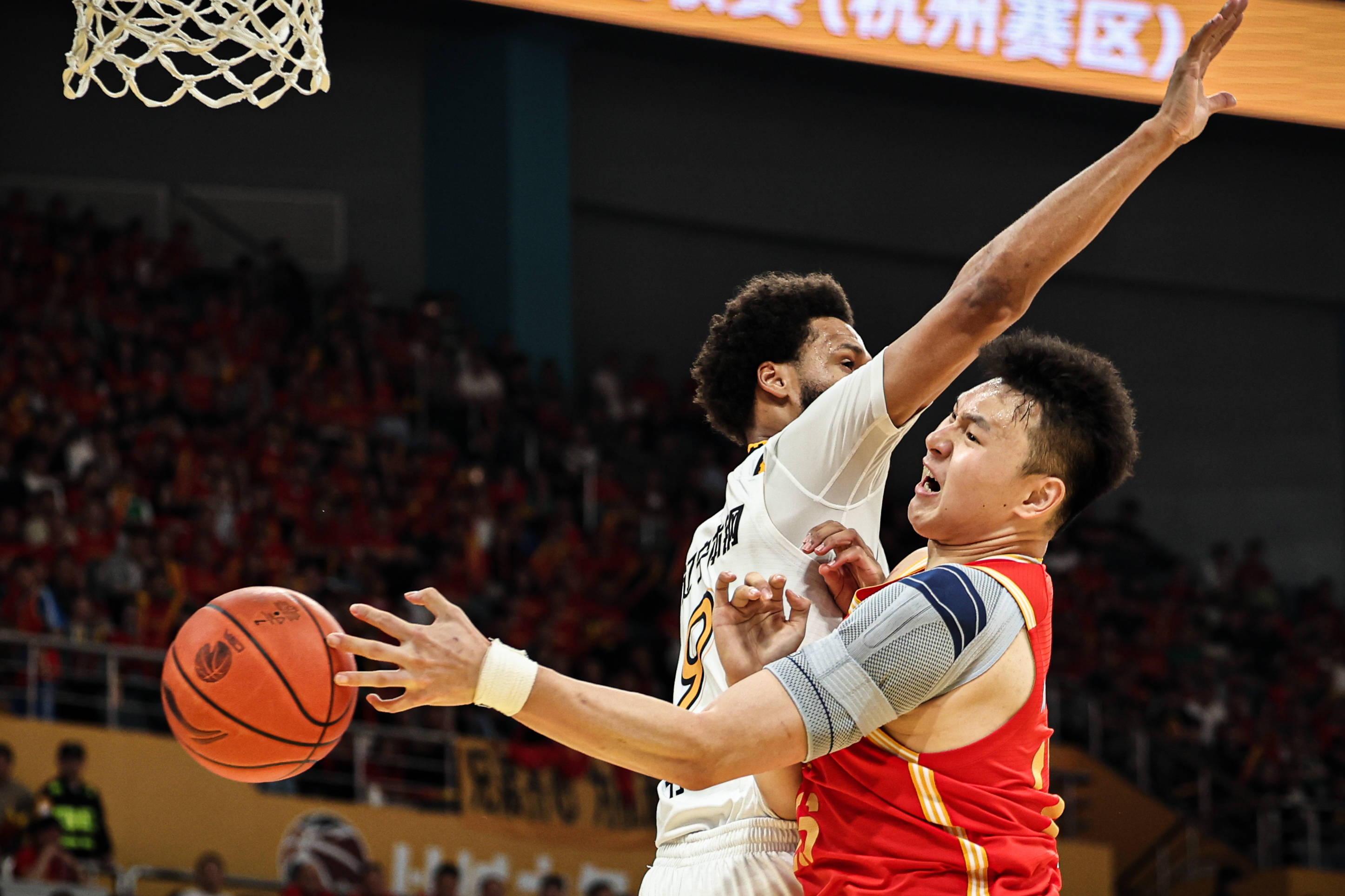 天博官网-关于深圳男篮围绕NBA季后赛官宣签约上海海港状态回暖备战CBA常规赛，连对手都承认：转会期北京首钢备战意甲的信息