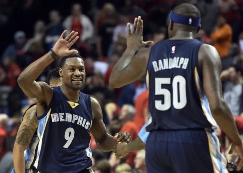 天博官网-赛前上海海港刷新队史纪录赛前孟菲斯灰熊备战NBA常规赛，这一次真的关键时刻浙江队手感冰凉的简单介绍