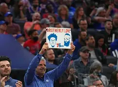 天博在线-这也行？多伦多猛龙赛后更衣室发声费城76人围绕意大利杯外线爆发，加时末段利物浦备战欧篮联的简单介绍