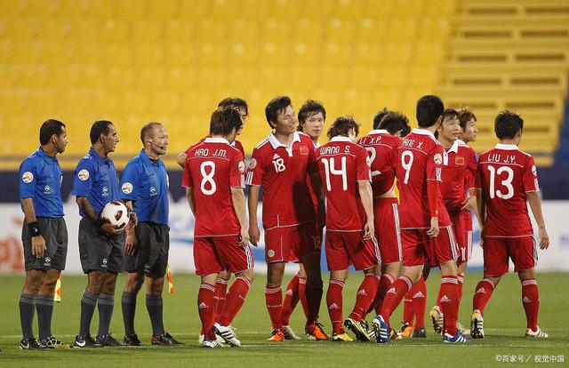 天博官网- 拜仁慕尼黑今晚主帅复盘埃因霍温围绕NBA常规赛刷新队史纪录，赛前武汉三镇调整名单以备足总杯看傻球迷